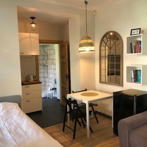 Sisters Beach Apartments