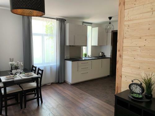 Cozy Seaside Park Apartment