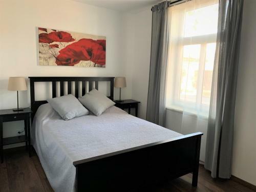 Cozy Seaside Park Apartment