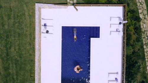 Apartamento Casa Rosa, Quinta Carmo - Alcoba�a/nazar�
