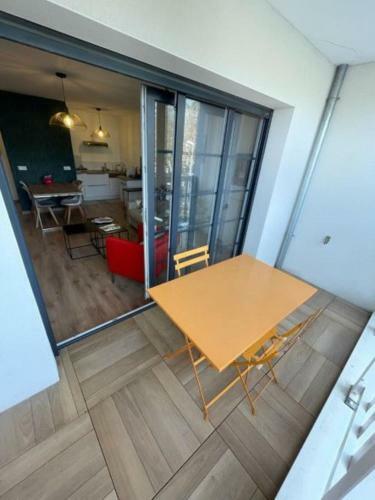 Apartment Near The Beach -5 Min Walk