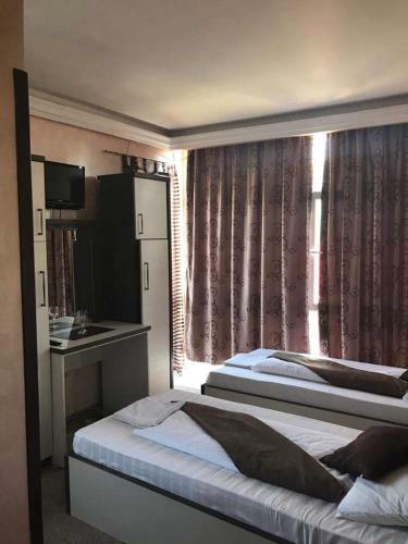 Hostal Sport Residence