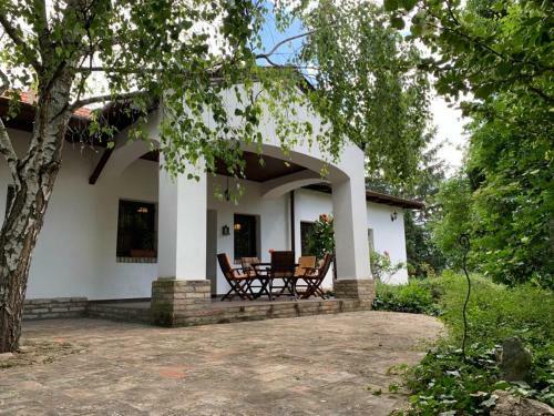 Villa Bivaly Tanya