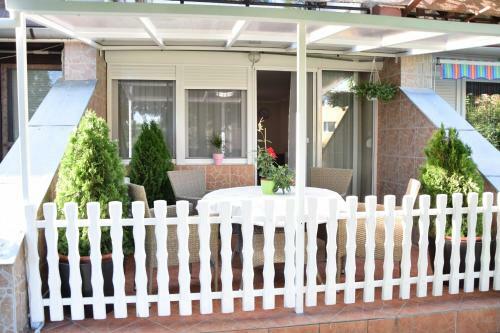Judit Apartman Domb�v�r-gunaras