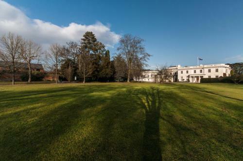 Hotel Henley Business School