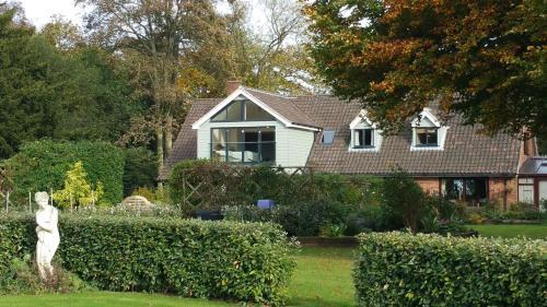 Drinkstone Park Bed And Breakfast