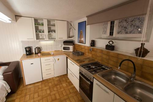Studio Apartment Nihar