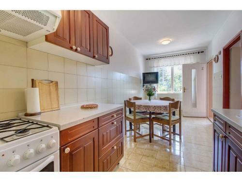 Apartments In Cres - Insel Cres 41845