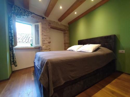 Luxury Apartment - Old Soul With A New Heart