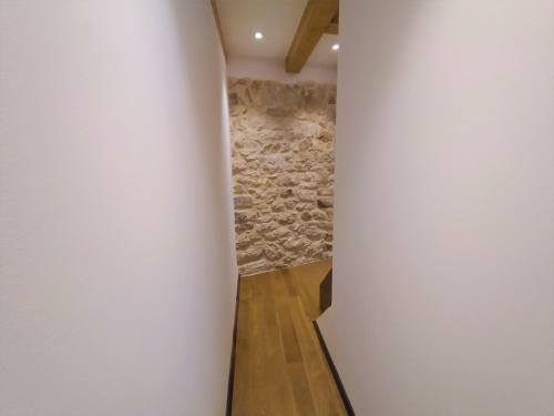 Luxury Apartment - Old Soul With A New Heart