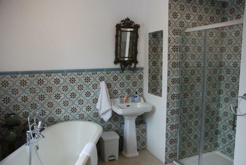 Bed & Breakfast Claregalway Castle