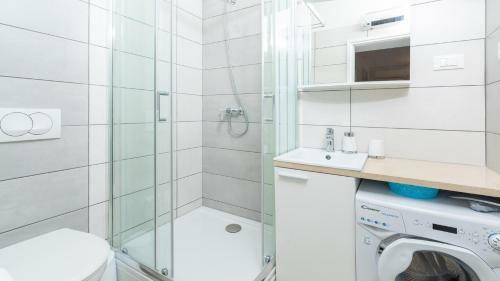 Hostal Apartment Ariana