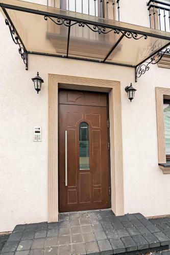Owls Hill Apartment