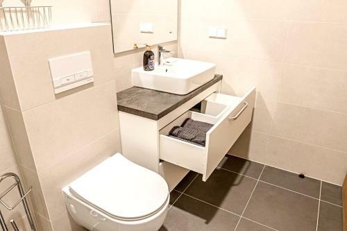 Modern One Bedroom Apartment In Old Town
