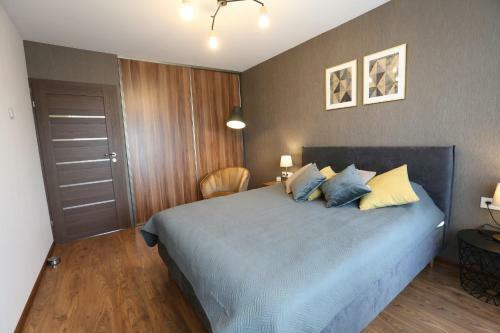 Modern 2 Rooms Apartment