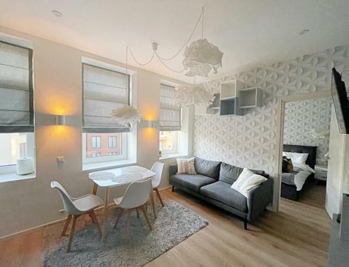 Comfortable 1 Bd Old Town Apartment