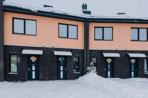 Spacious And Beautiful Kreves Apartment