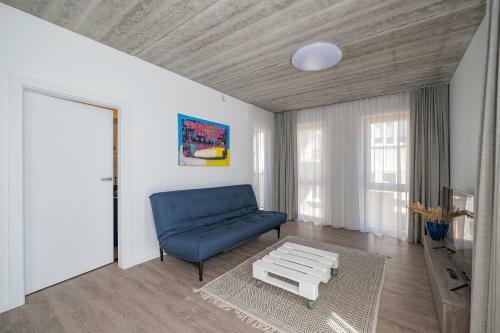 Modern Old Town Apartment