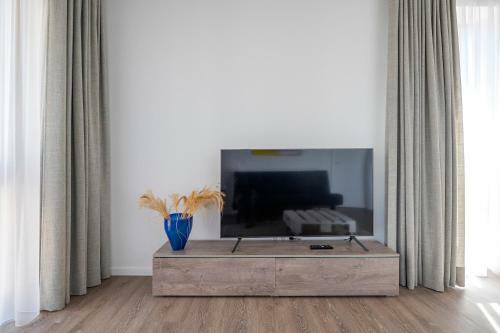 Modern Old Town Apartment
