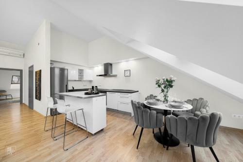 Kaunas Old Town Apartment With Underground Parking