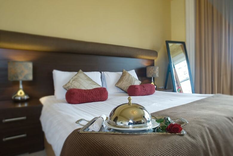 Number 10 Hotel