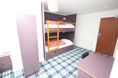 Albergue Tartan Lodge