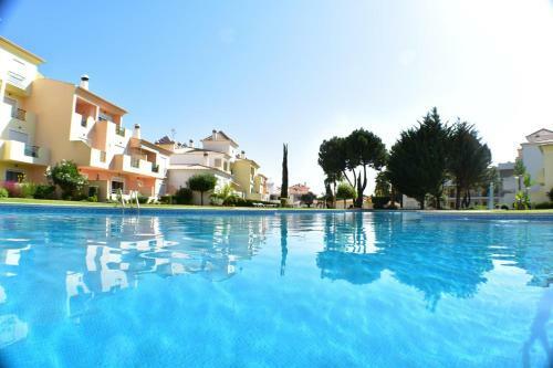 Fantastic Apartment In Jardins Santa Eul�lia