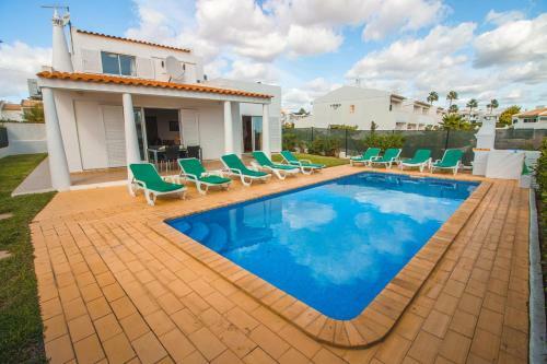 Villa 300m From Beach