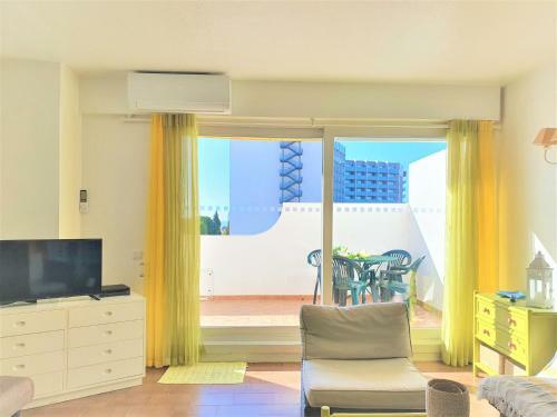 Tropical Apartment