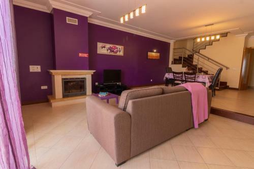 Sergio�s Place - Farm Village