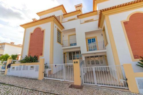 Sergio�s Place - Farm Village