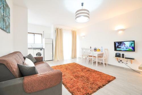 Apartamento No Centro De Albufeira Com Piscina