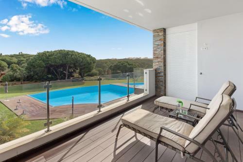 Luxurious T2 Apartment, Olhos Dagua