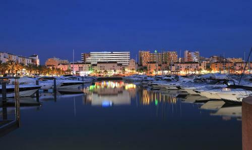 Luxurious T2 Apartment, Olhos Dagua