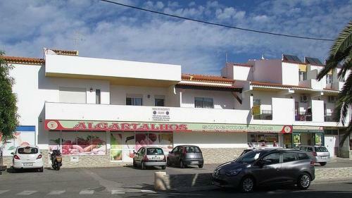 Luxurious T2 Apartment, Olhos Dagua