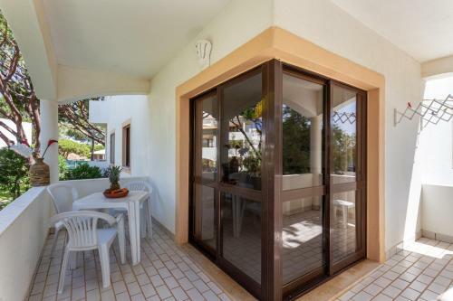 Apartamento Fresh Sunny Flat With Pool & Terrace By Host Wise