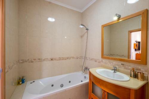 Apartamento #4 Amazing T2 With Seaview And Pool 900m Beach