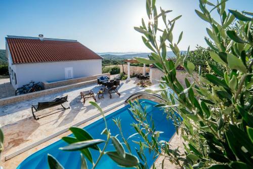 Villa Silence