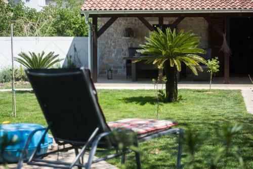 Villa Moki's Debi
