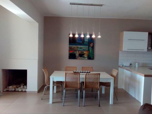 Apartamento Avia Holiday Home 2