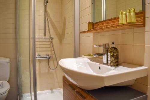 Apartamento Avia Holiday Home 2