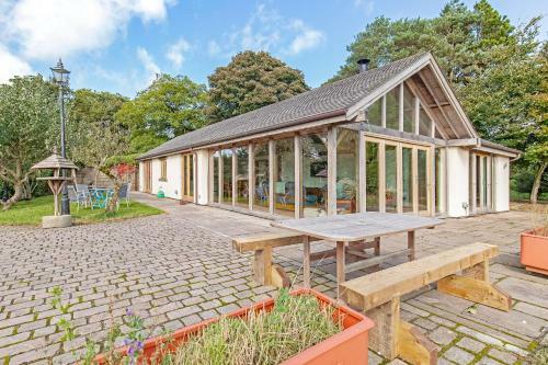 Amber Lodge
