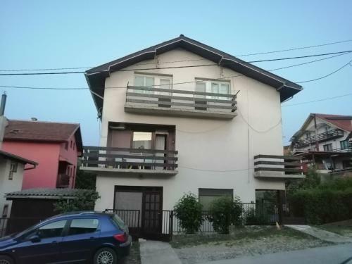 Apartments Ivanovic Bb