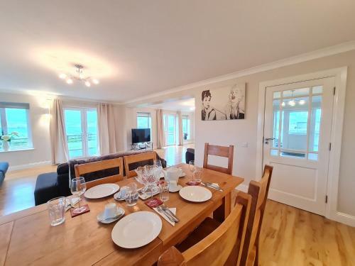 Nightingale Lodge Cleggan