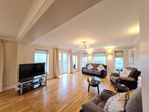 Nightingale Lodge Cleggan
