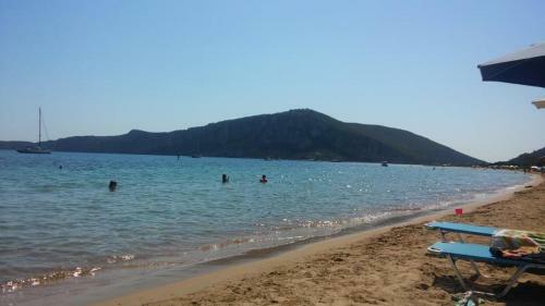 Relaxing Vila At Avramio Village