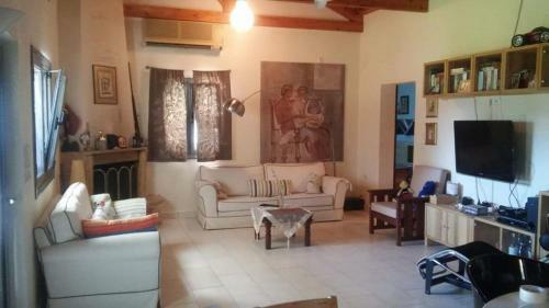 Relaxing Vila At Avramio Village