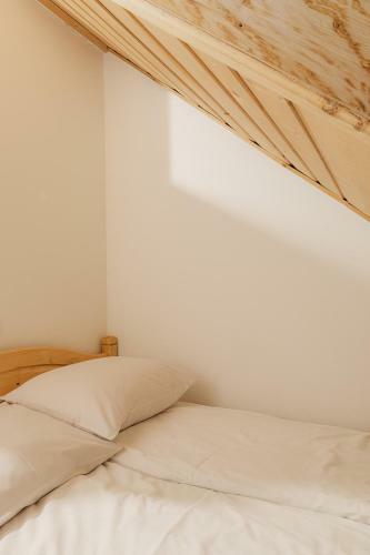 Bed & Breakfast Chata U Bronka