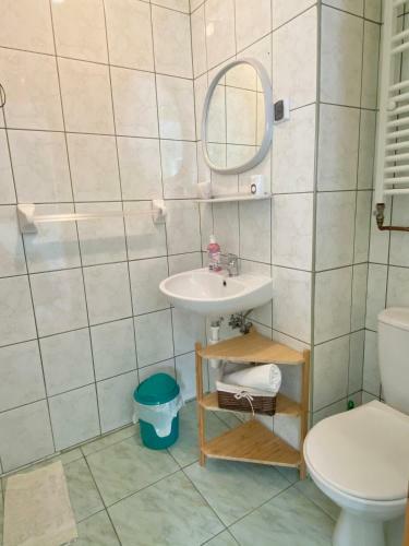 Bed & Breakfast Pokoje Go?cinne Pod Jaworem