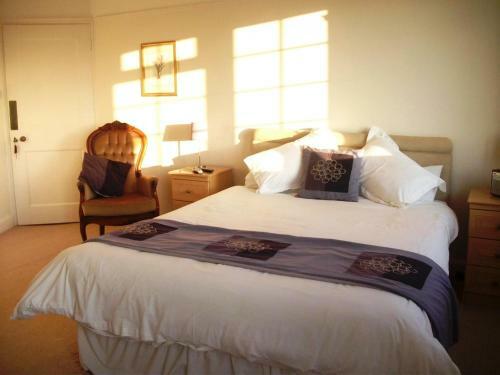 Bed & Breakfast Glebe House